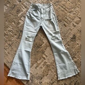 No name light blue distressed jeans